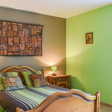 3 Bedroom Gorgeous In Casa de Férias *