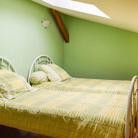 3 Bedroom Gorgeous In Casa de Férias